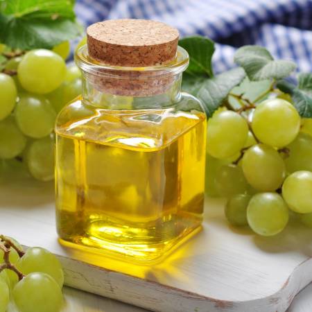 Масло виноградных косточек: свойства и применение